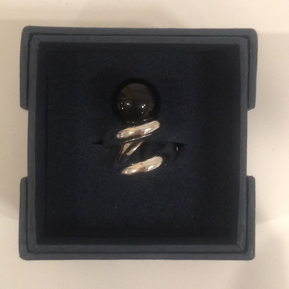 Nuovegioie Silver and Onyx Ring - Picture 7 of 8